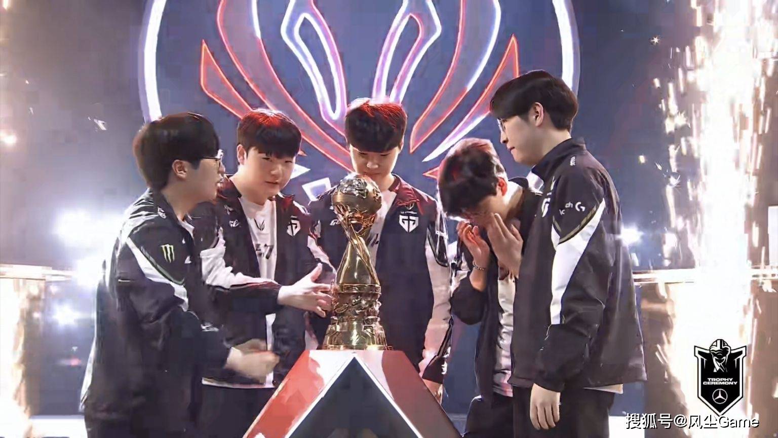 LOL歷(lì)史最强战队诞生！23連(lián)勝(shèng)拿(ná)下MSI冠军，Faker被對(duì)位(wèi)FMVP