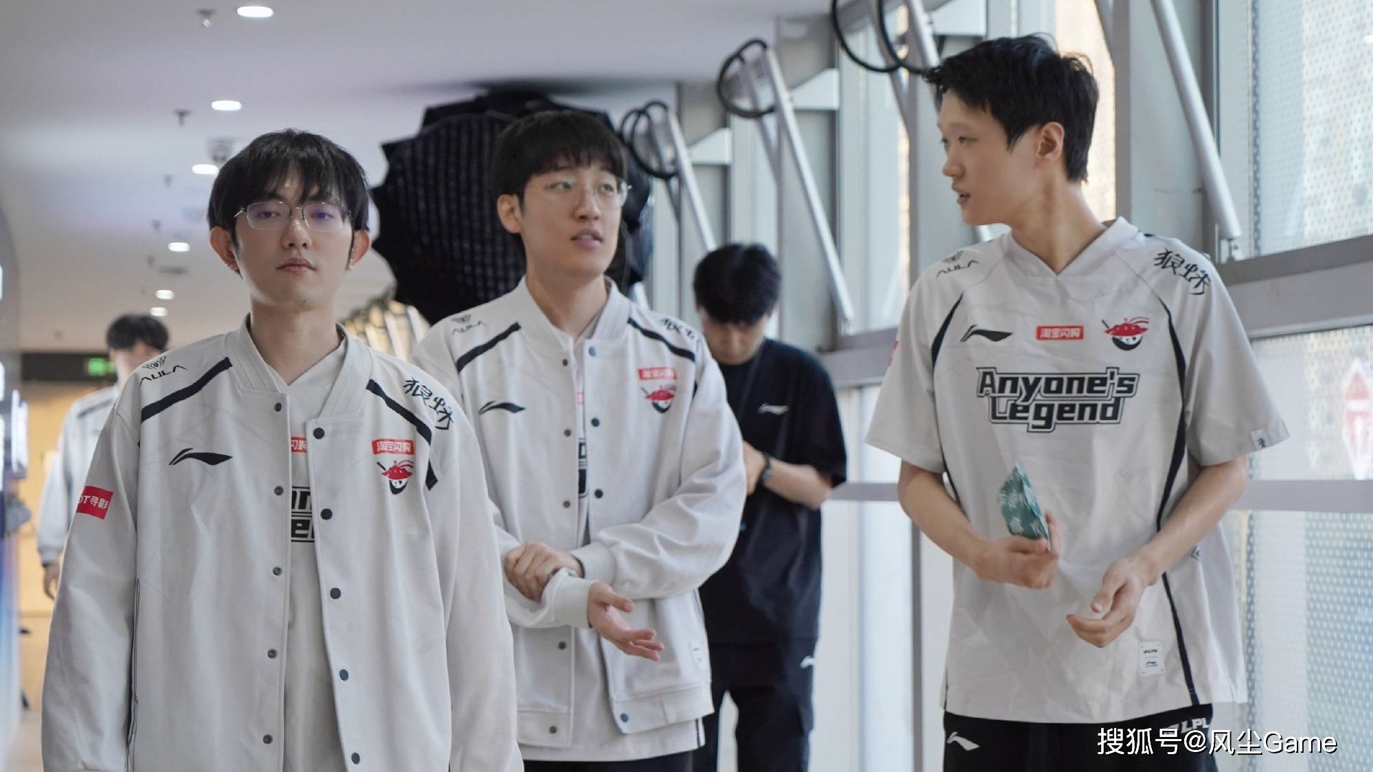 LPL冒泡赛分組(zǔ)出炉！IG躺(tǎng)进勝(shèng)者組(zǔ)，贏(yíng)一场Bo5晋級(jí)世界赛