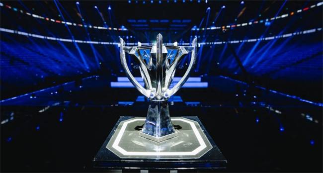 【一竞技1JingJi】LOL：S15全球(qiú)总決(jué)赛 巅峰(fēng)对決(jué)即将上演