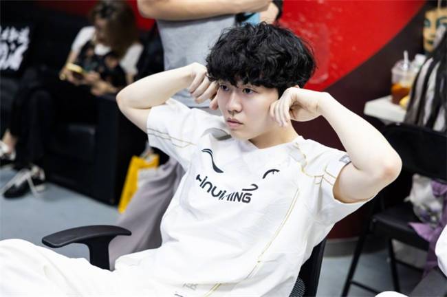 【一竞技】LOL：冒泡赛胜者(zhě)组對(duì)决前瞻 IG和TES宿命對(duì)决！