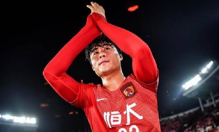 1比5惨败！武汉三镇考虑休赛期换血，朴志洙或成留队核心