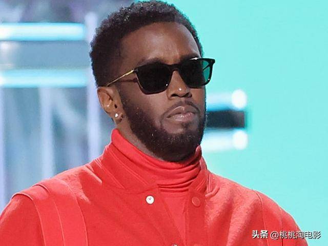 八卦消息：川普(pǔ)考虑爲(wèi)吹牛(niú)老爹减刑。