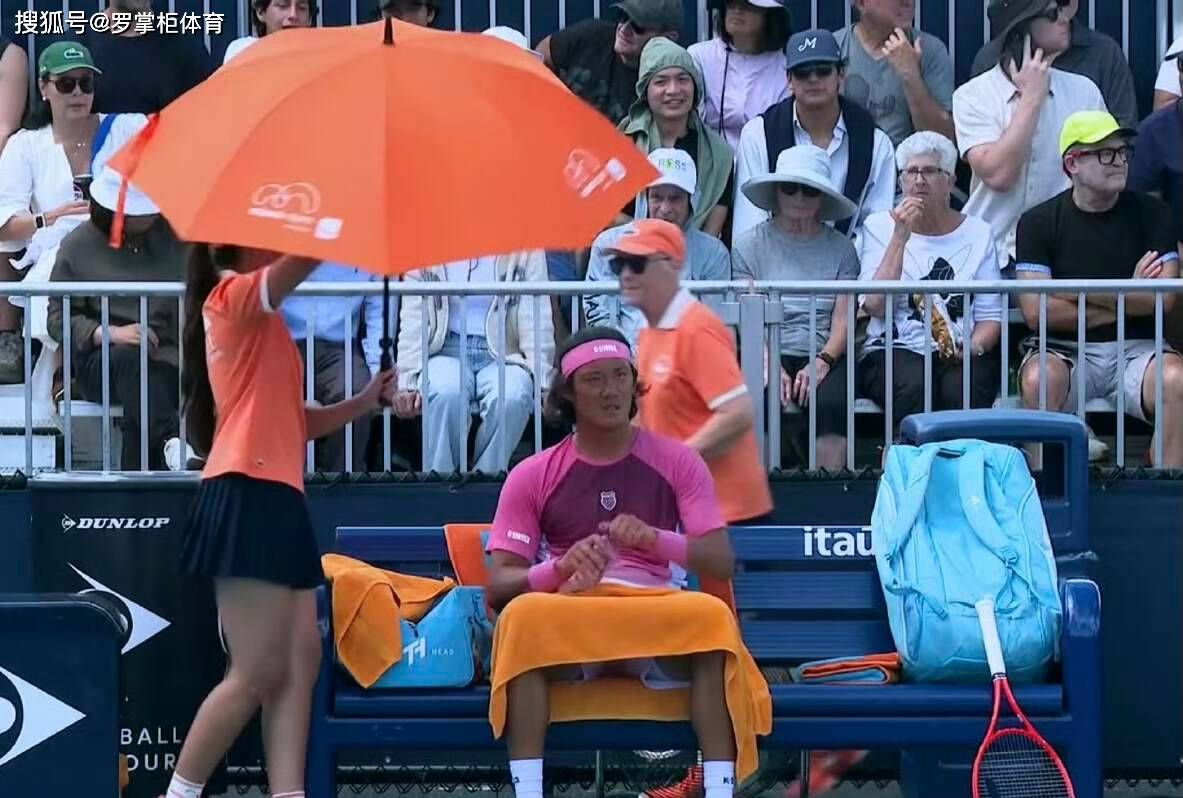 资格赛出局+正赛一轮游！中国球员表现引球迷不满，你怎么看？